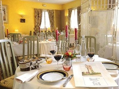 Logis Hotel De La Tour Masseret Екстер'єр фото