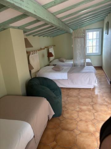 Logis Hotel De La Tour Masseret Екстер'єр фото