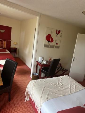 Logis Hotel De La Tour Masseret Екстер'єр фото